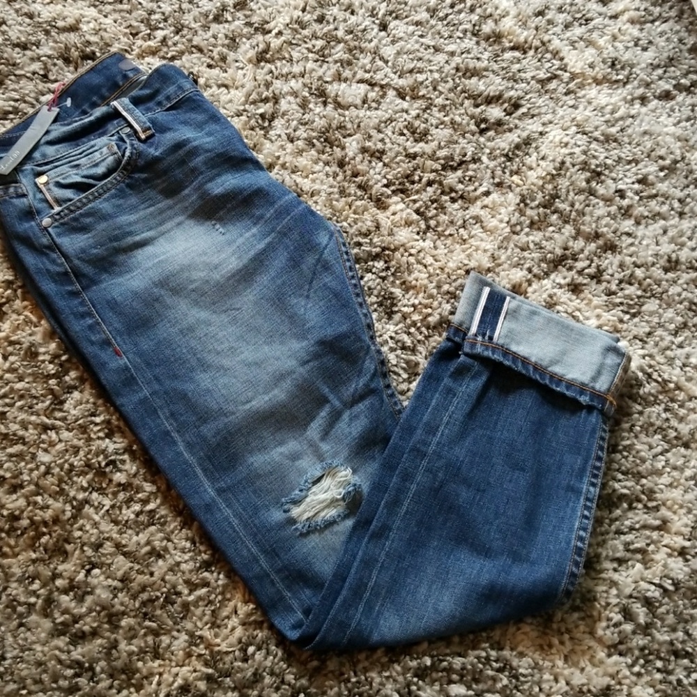Level 99 BNWT jeans!